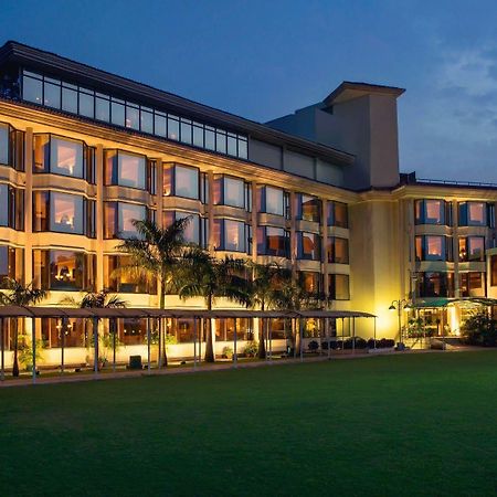 Hotel Mountview Chandigarh Ngoại thất bức ảnh