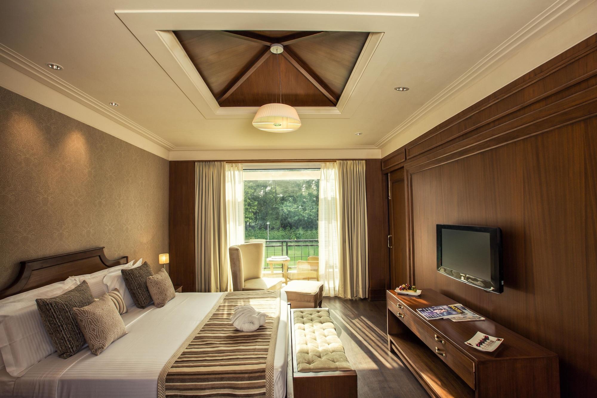 Hotel Mountview Chandigarh Ngoại thất bức ảnh