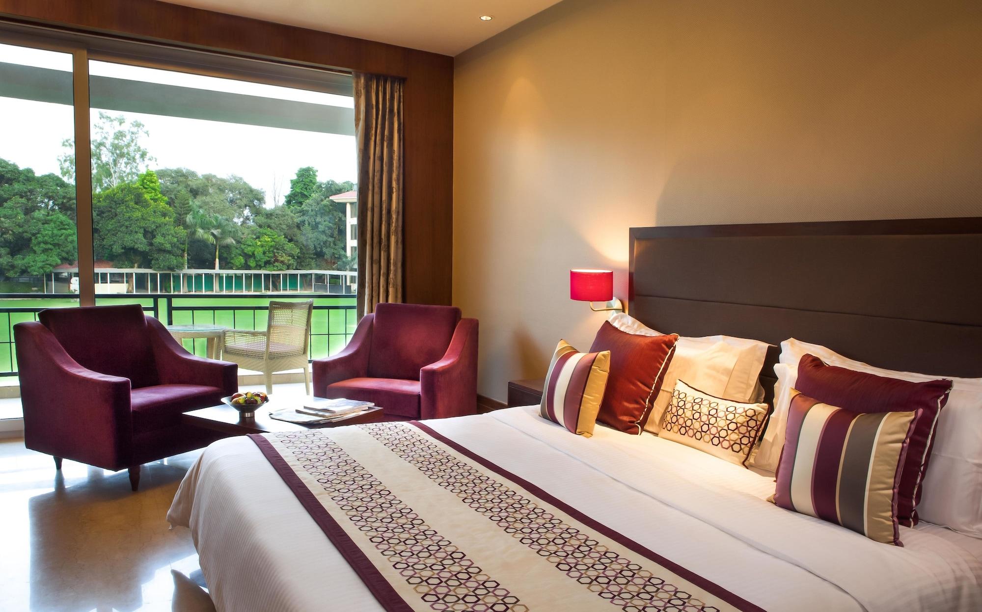 Hotel Mountview Chandigarh Ngoại thất bức ảnh
