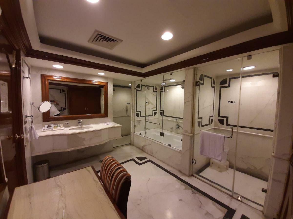Hotel Mountview Chandigarh Ngoại thất bức ảnh
