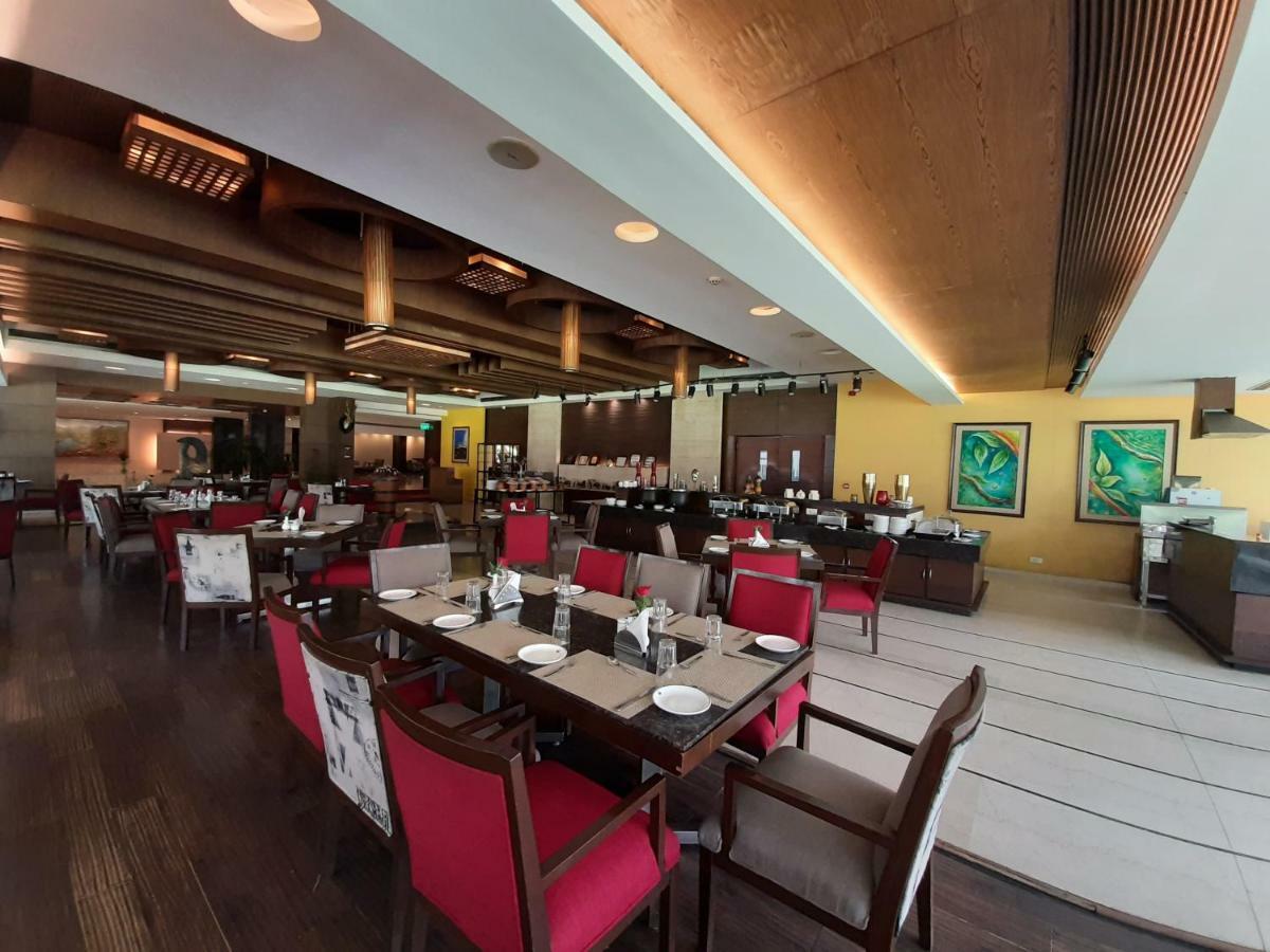 Hotel Mountview Chandigarh Ngoại thất bức ảnh